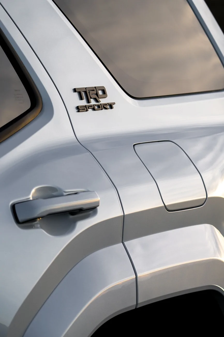 2025 4runner 6th gen TRD Off Road Premium vs TRD Pro 4Runner Shoot_06