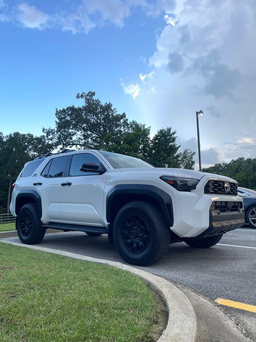 2025 4runner 6th gen TRD ORP Ice Cap simple build: SCS Gen5 wheels +20 offset, KO3 285/70/17 IMG_4982