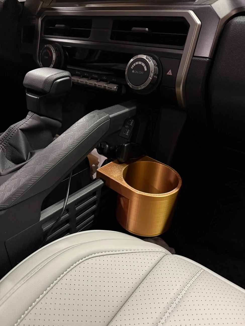 2025 4runner 6th gen Large cupholder expander that can fit big Yeti, Hydro Flask, thermos, mugs, cups, drinks IMG_1244