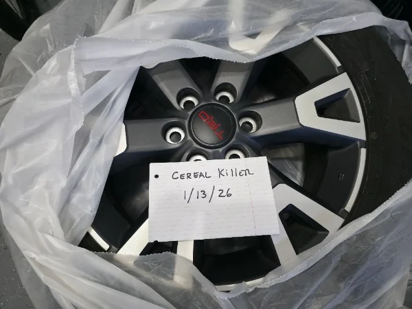 2025 4runner 6th gen Arizona Set of 4 - 20" TRD Wheels and Tires $600 6db057b3-bea5-4a3c-b6a5-3df5ee907734