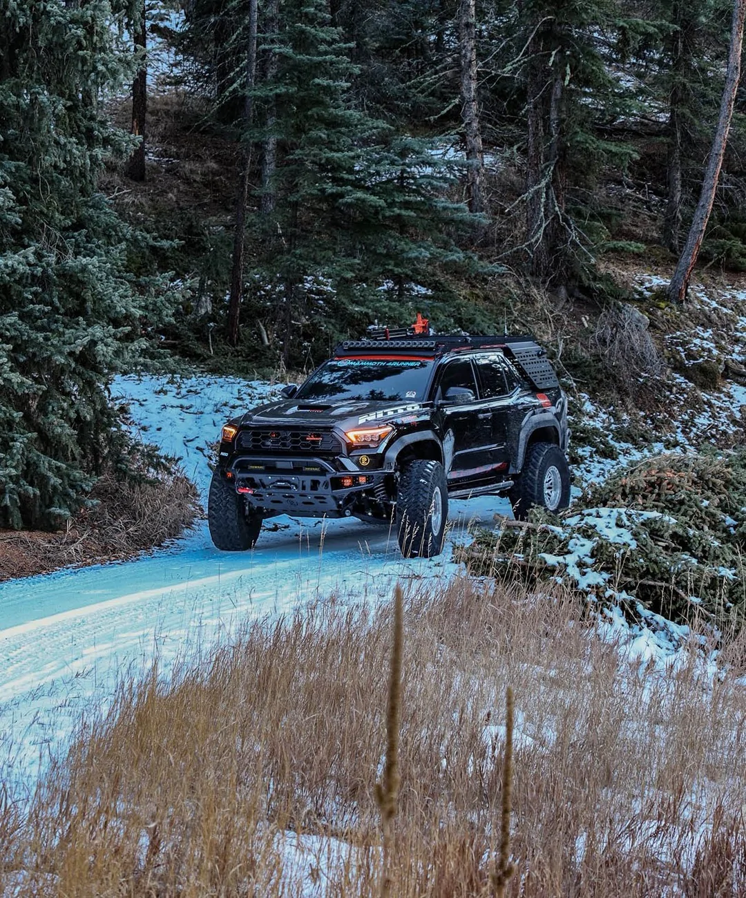 2025 4runner 6th gen Mammoth4runner 6th gen build: she looks good in the snow & desert 👌🏻 615486010_33948975258051690_8697254225585239263_n