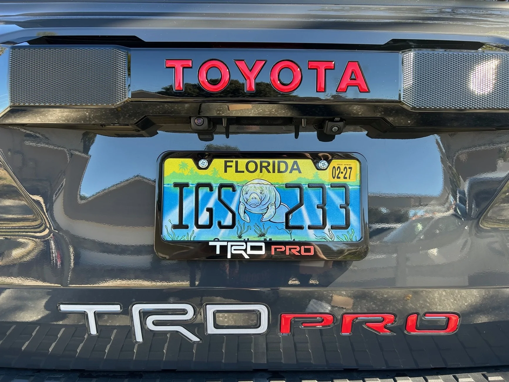 2025 4runner 6th gen Added some color to my TRD Pro: red letters overlays New Back Tailgate 1