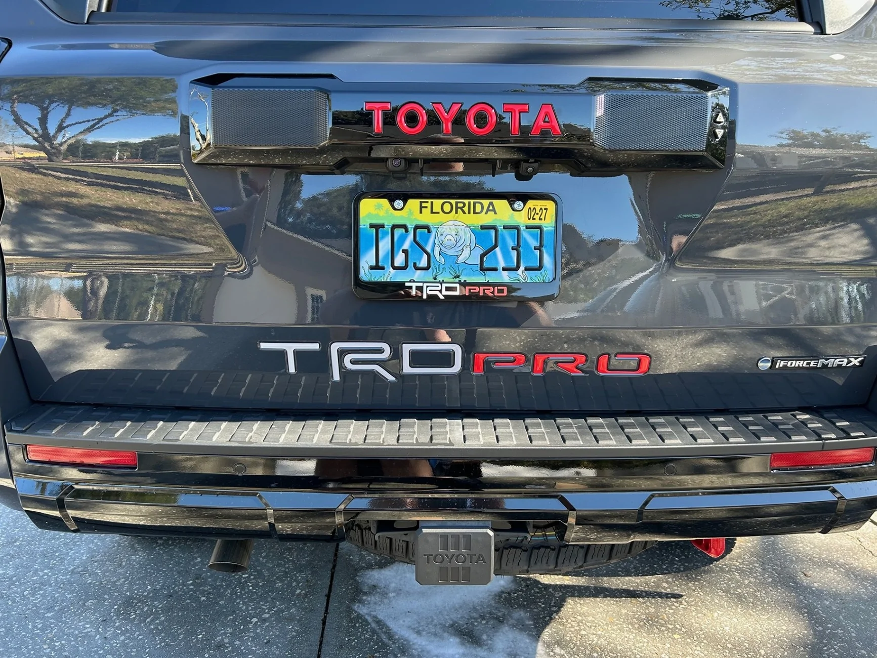 2025 4runner 6th gen Added some color to my TRD Pro: red letters overlays New Back Tailgate 2