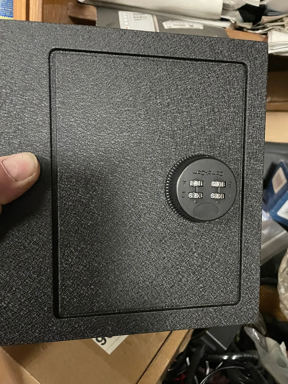 2025 4runner 6th gen Anyone found a good console safe? image0