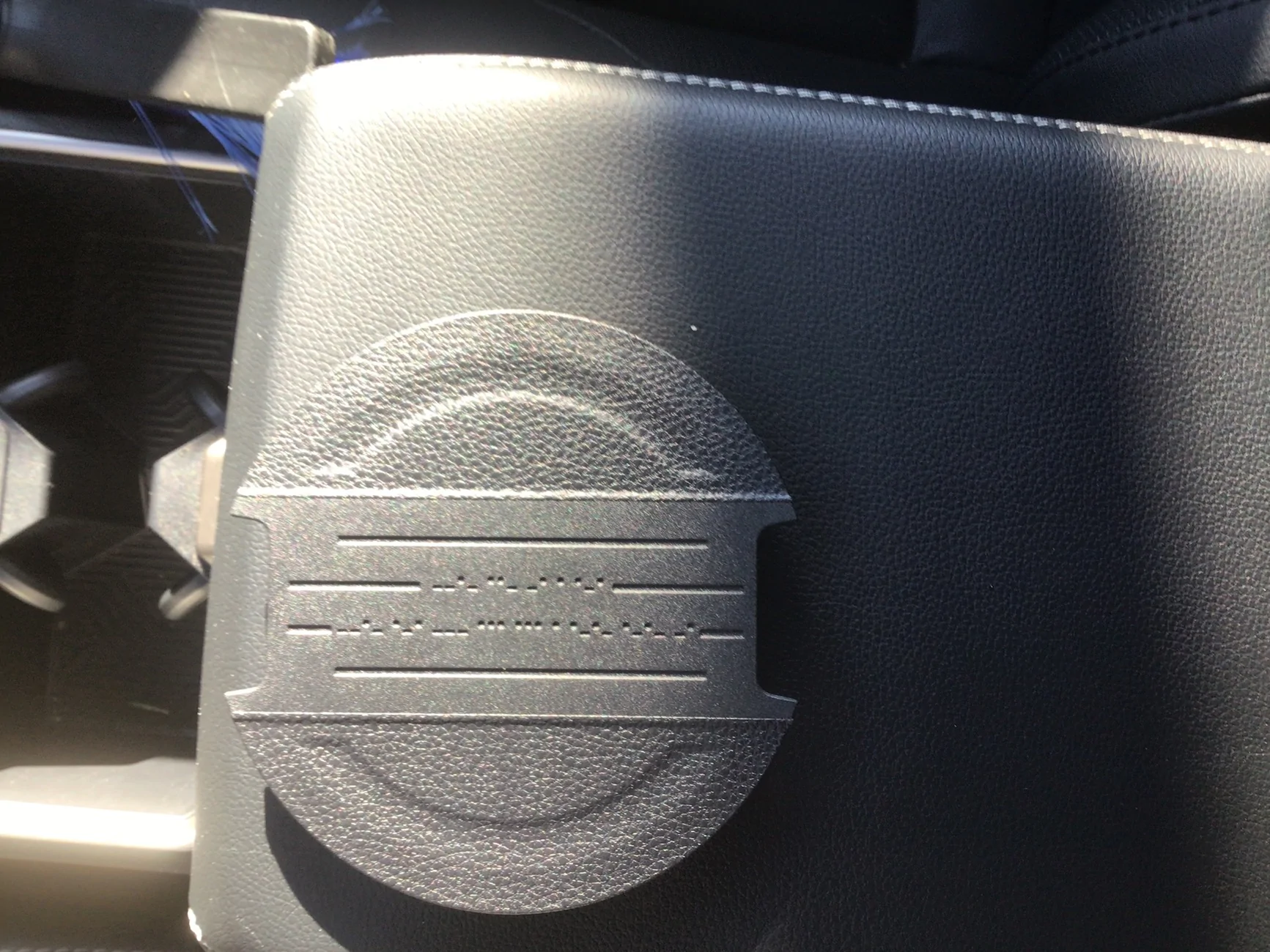 2025 4runner 6th gen Did anyone’s 4Runner come standard with the “secret” flashlight lantern in dash cubby hole? IMG_2722