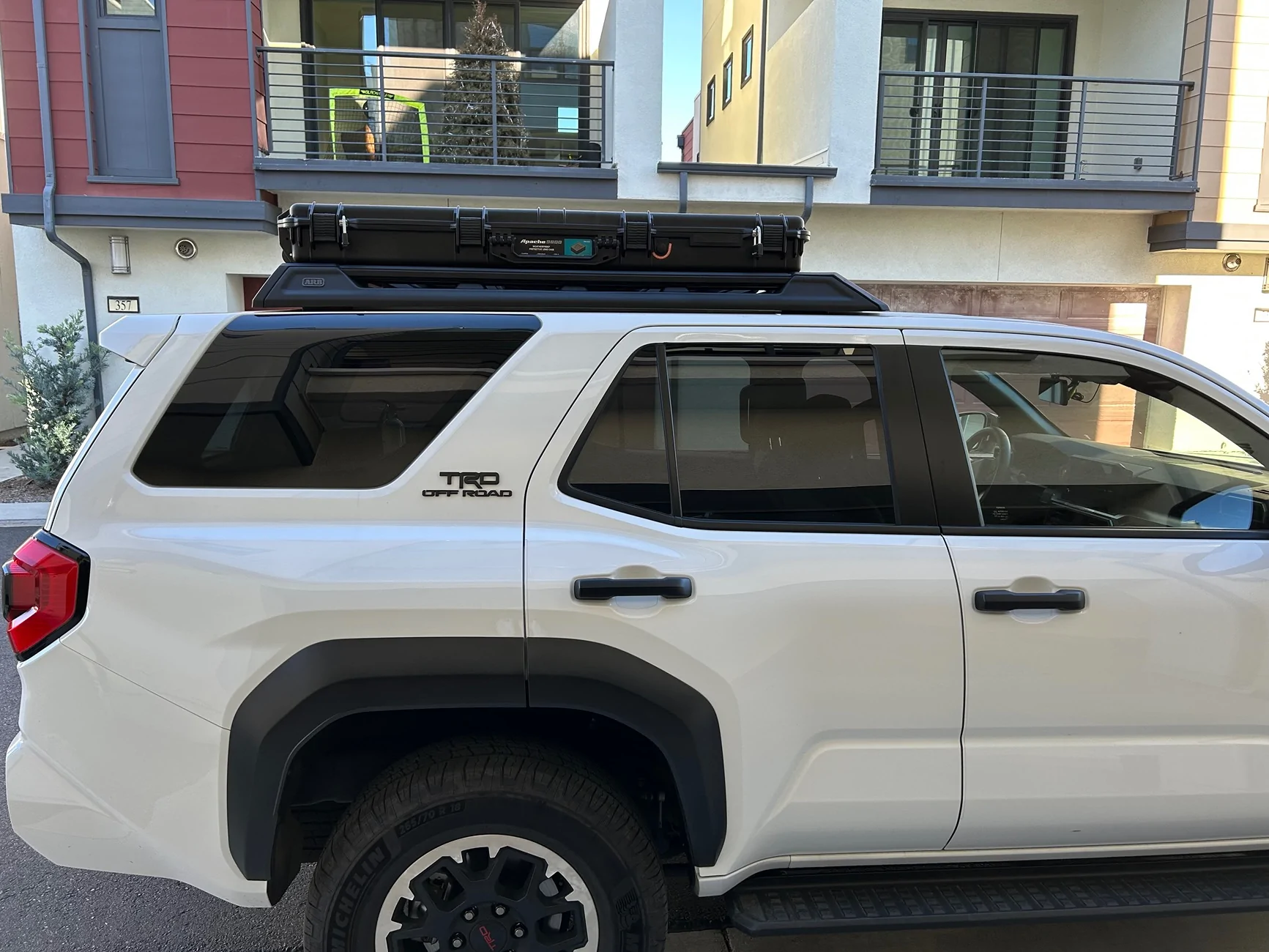 2025 4runner 6th gen Trailhunter ARB 3/4 Roof Rack Layout and Accessories IMG_0995