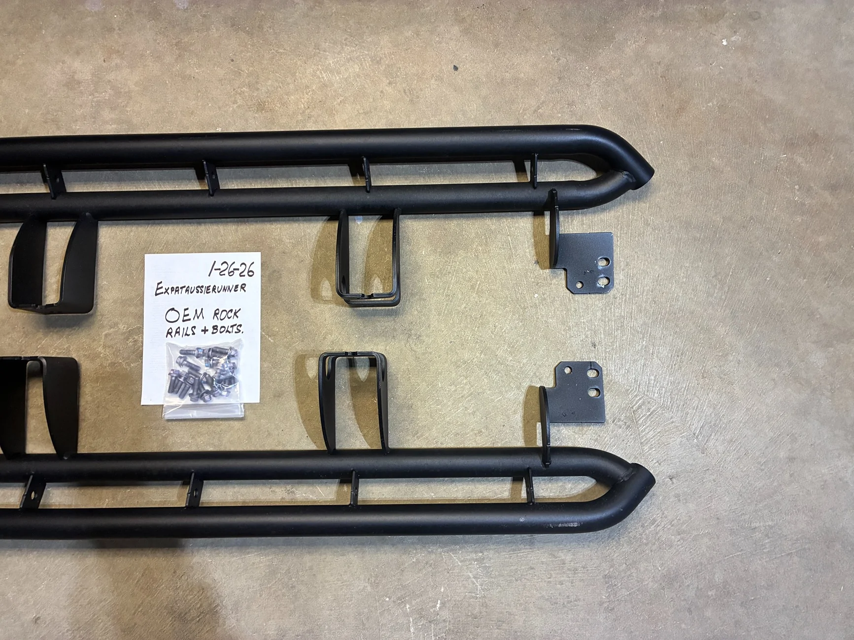 2025 4runner 6th gen WTS OEM Rock Rails off '25 Trailhunter. IMG_0290