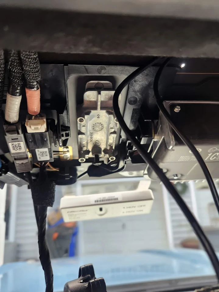 2025 4runner 6th gen WolfBox G900 Tri-Pro Rear Mirror Camera - MikeD's Install Experience & Review 20251221_144502