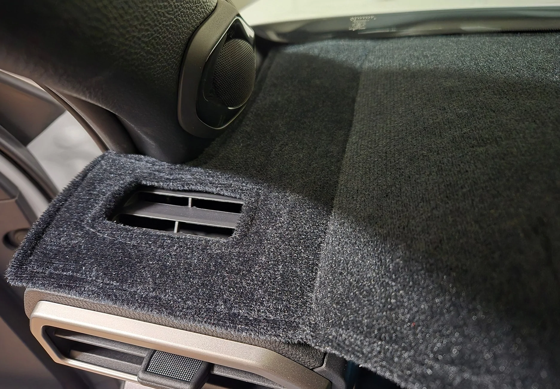 2025 4runner 6th gen Dash Designs Dash Cover installed Dash Designs Mat 2