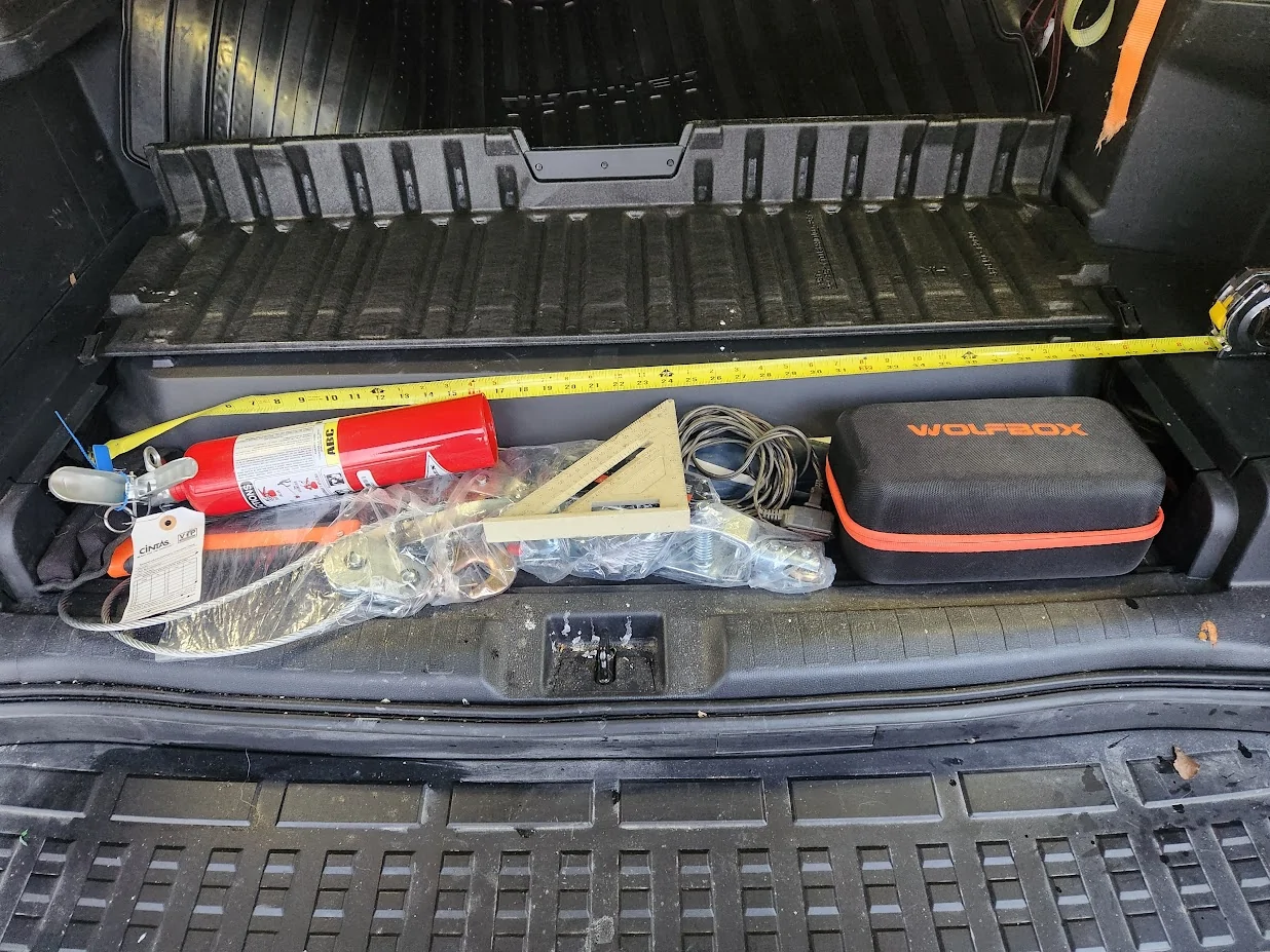 2025 4runner 6th gen Hybrid Rear Storage Compartments - Please Help 20260204_072925