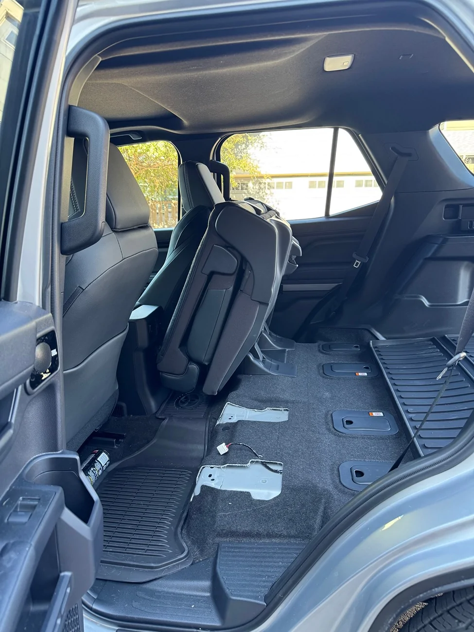 2025 4runner 6th gen DIY video: how to remove rear back seats (second row) from 2025+ 4Runner 6th gen IMG_3162