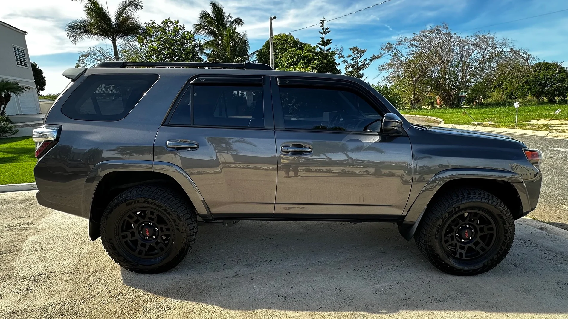 2025 4runner 6th gen What else do you drive? Post your other rides IMG_9256