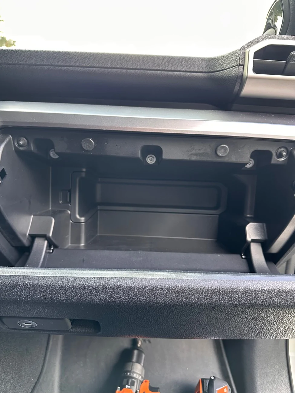 2025 4runner 6th gen Glove box latches to cure rattle (3D print) IMG_8796
