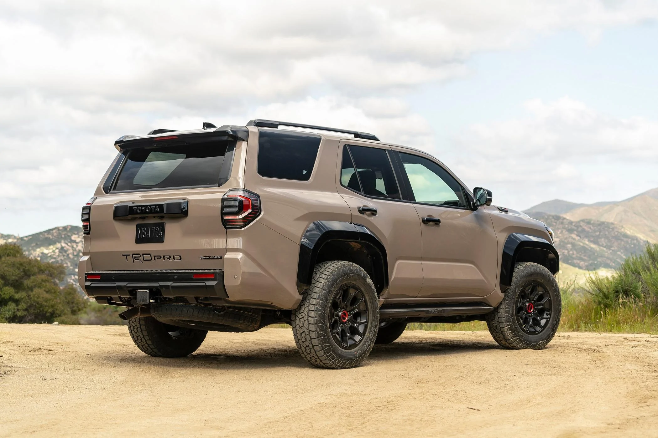 2025 4runner 6th gen Photos: Mud Bath color 2025 4Runner TRD PRO 2025_Toyota_4Runner_TRDPro_Mudbath_03 (1)