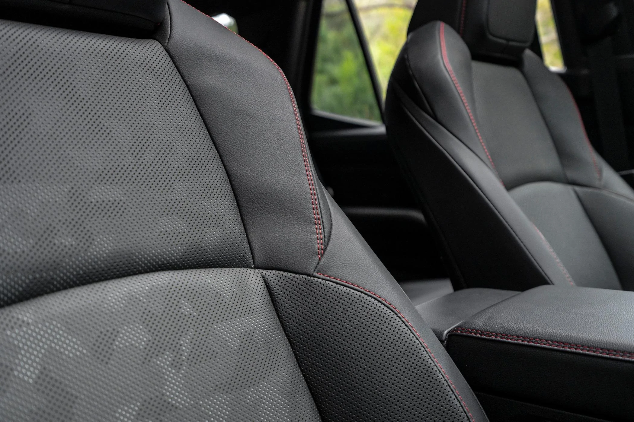 2025 4runner 6th gen Photos: Mud Bath color 2025 4Runner TRD PRO 2025_Toyota_4Runner_TRDPro_Black_08