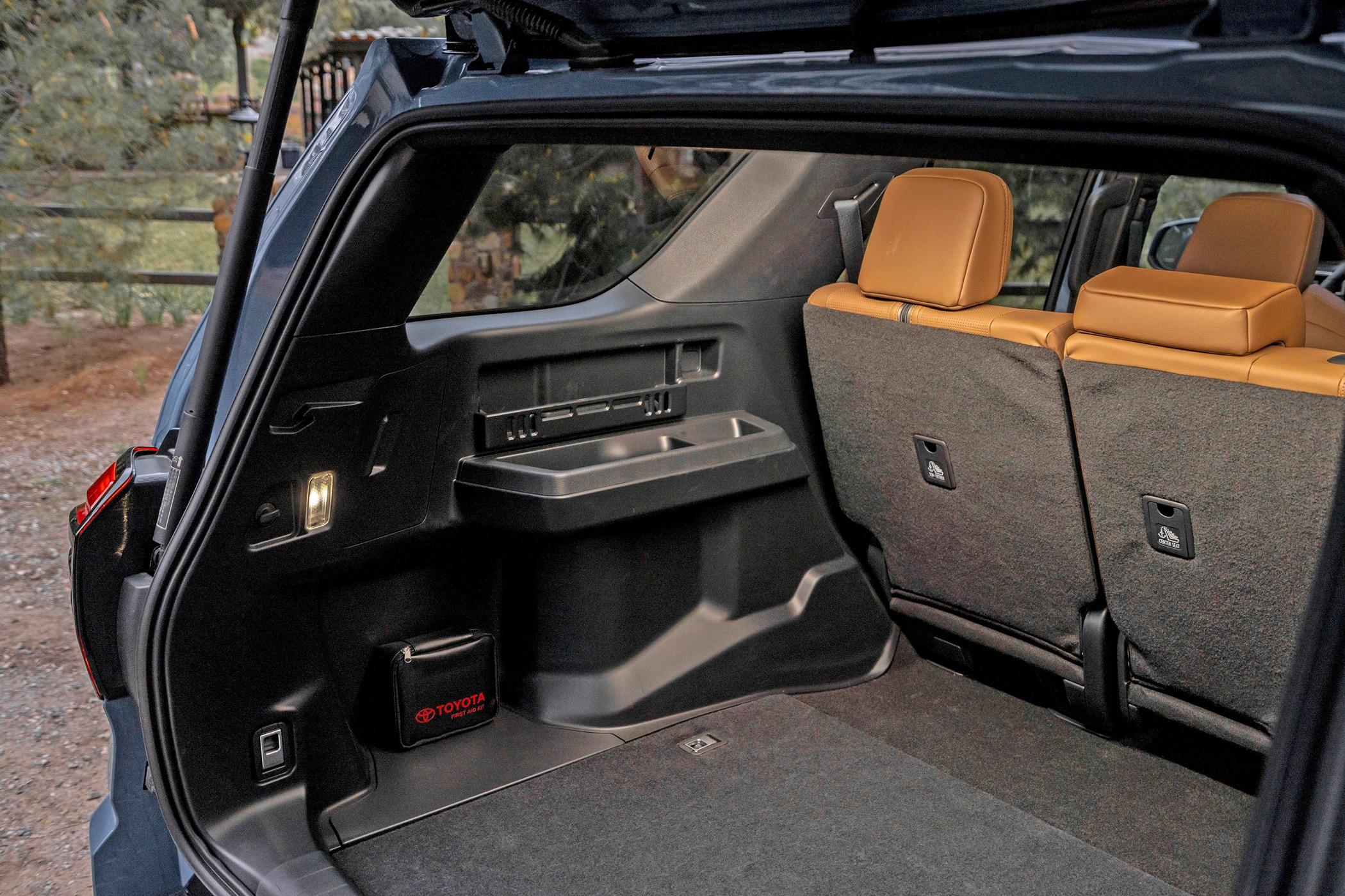 2025 4runner 6th gen Photos: 2025 4Runner LIMITED (Interior, Cargo Space, Exterior) in Heritage Blue color 2025_Toyota_4Runner_Limited_Brownleather_04