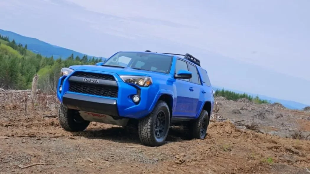 2025 4runner 6th gen 4Runner TRD Pro exclusive color - through the years 2015-2025 2019-voodoo-blue-toyota-4runner-1