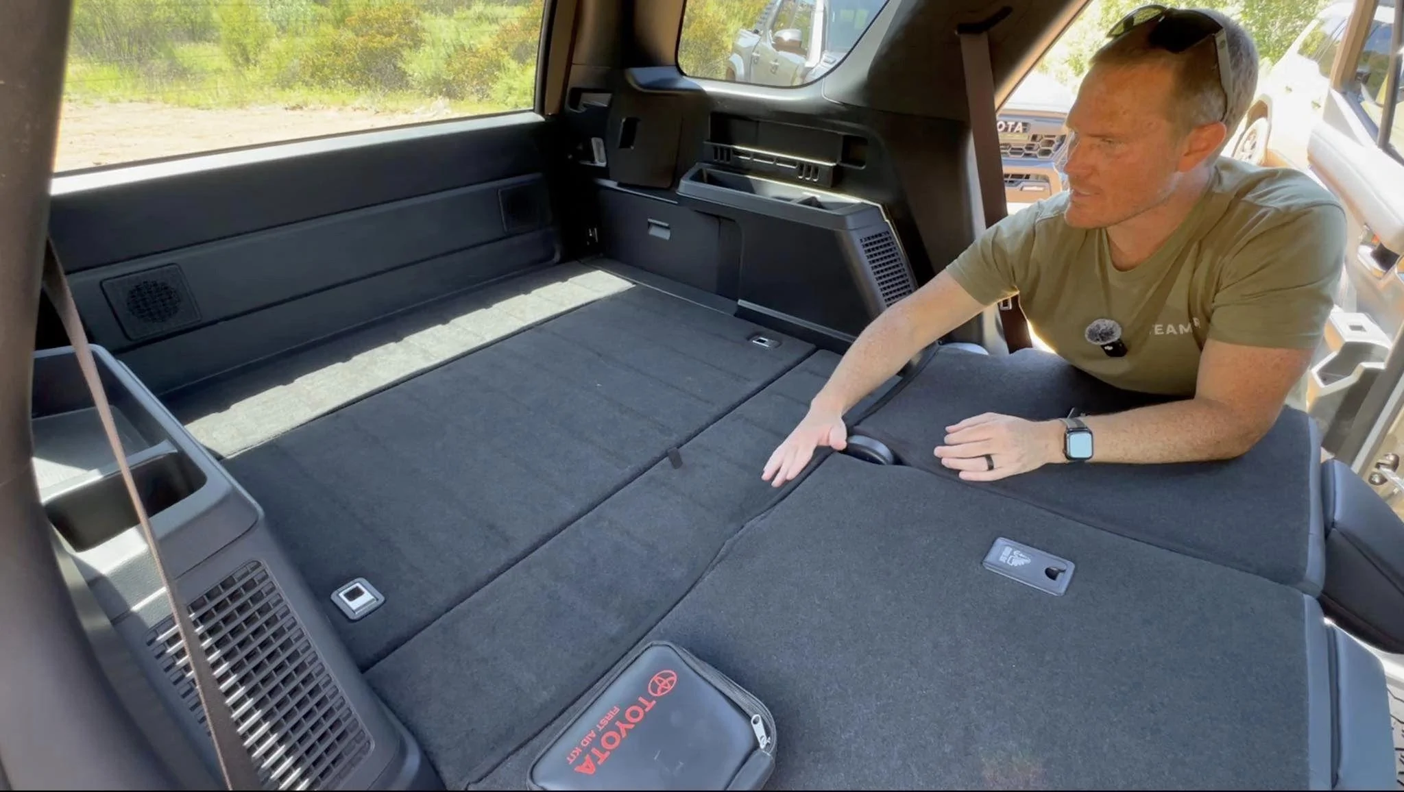 2025 4runner 6th gen Back feat folds flat in 2025 4Runner 6th Gen (Hybrid & Non-Hybrid) seat fold flat 2025-4runner-
