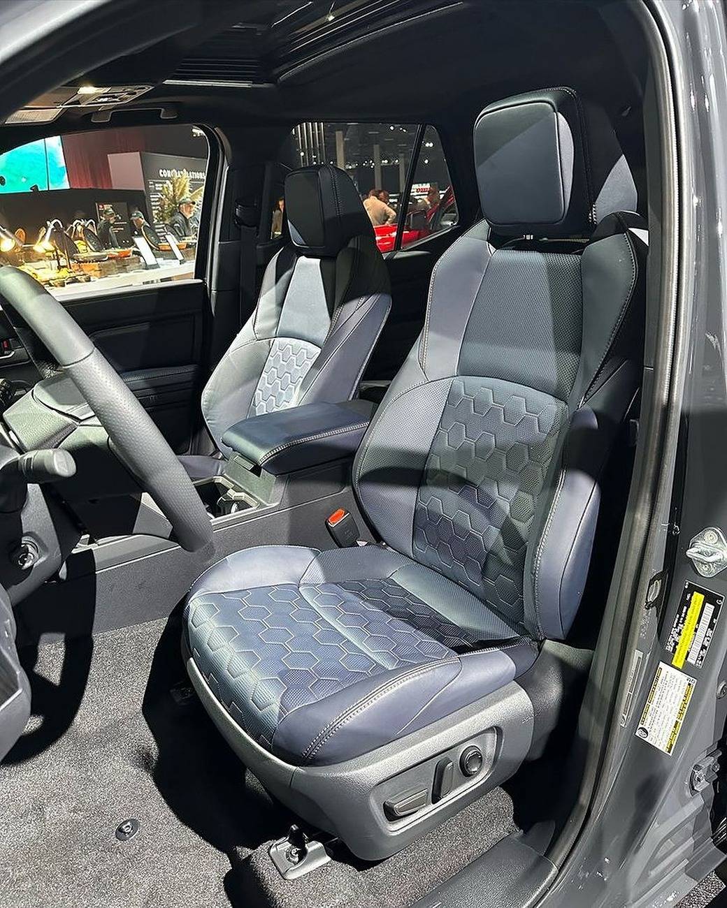 2025 4runner 6th gen First Photos: 2025 4Runner TRD Off-Road, TRD Sport, and Platinum Trims 🤩 2025 4Runner Platinum Interiors 3