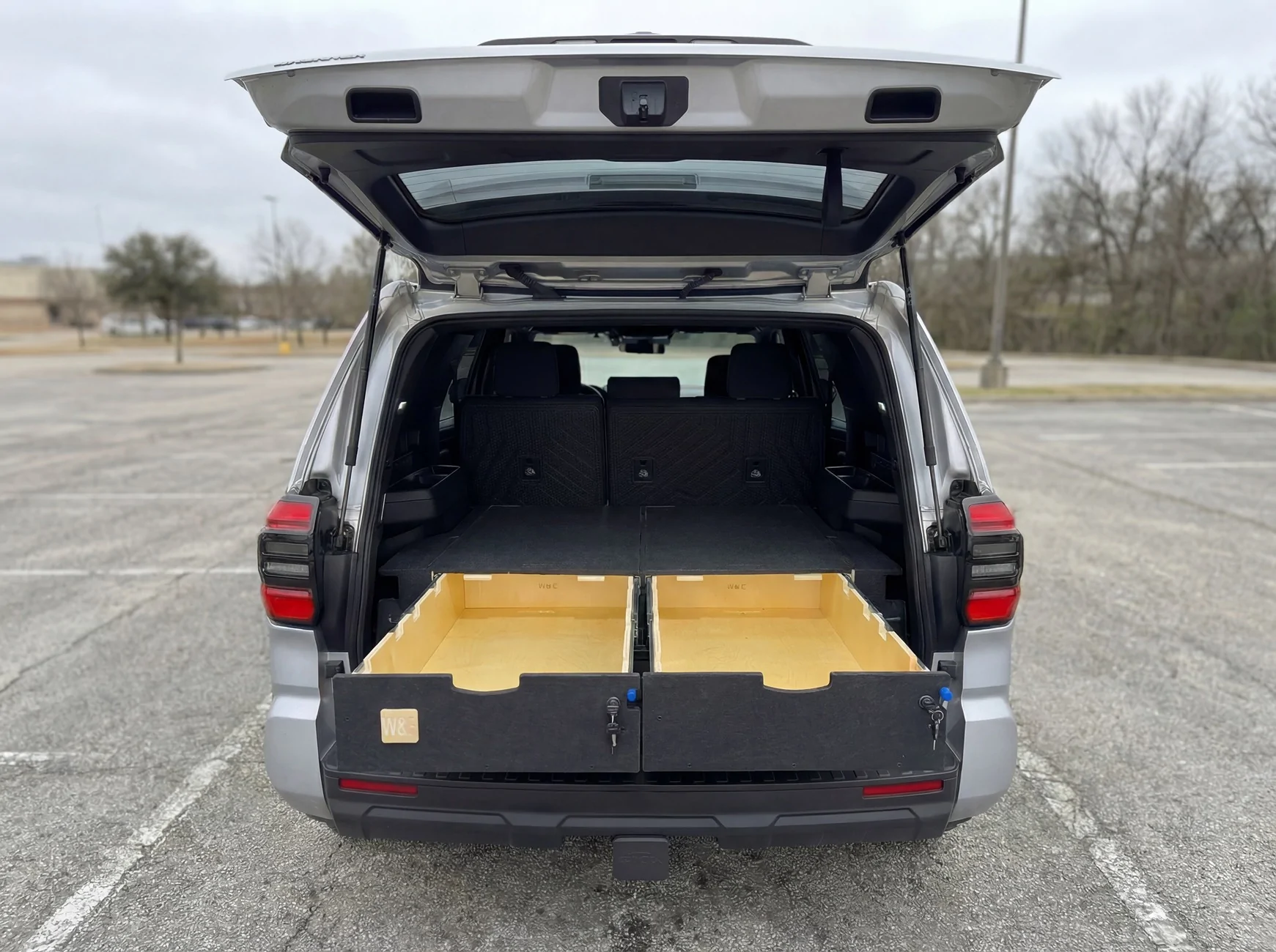 3-storage-drawers-4runner-6g-gas.webp