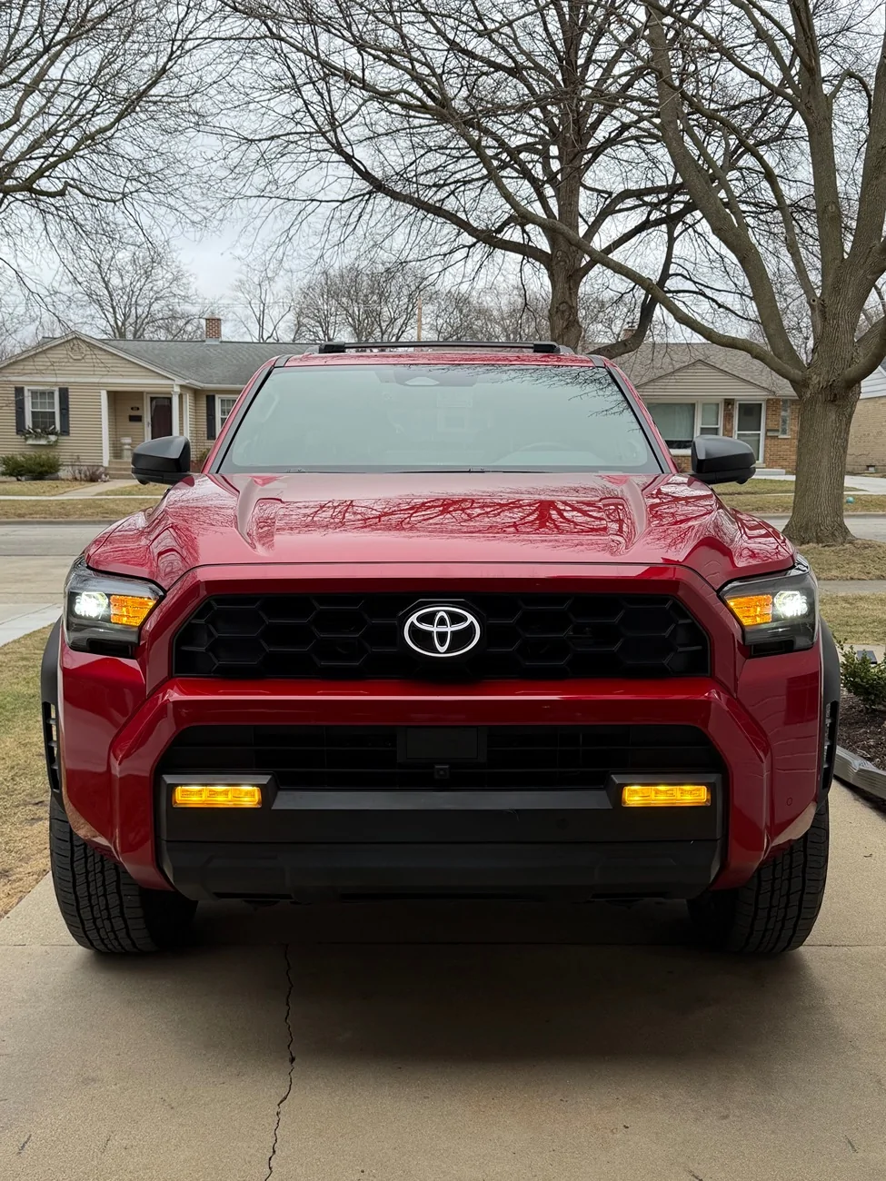 2025 4runner 6th gen Light leak around fog light overlays IMG_2500