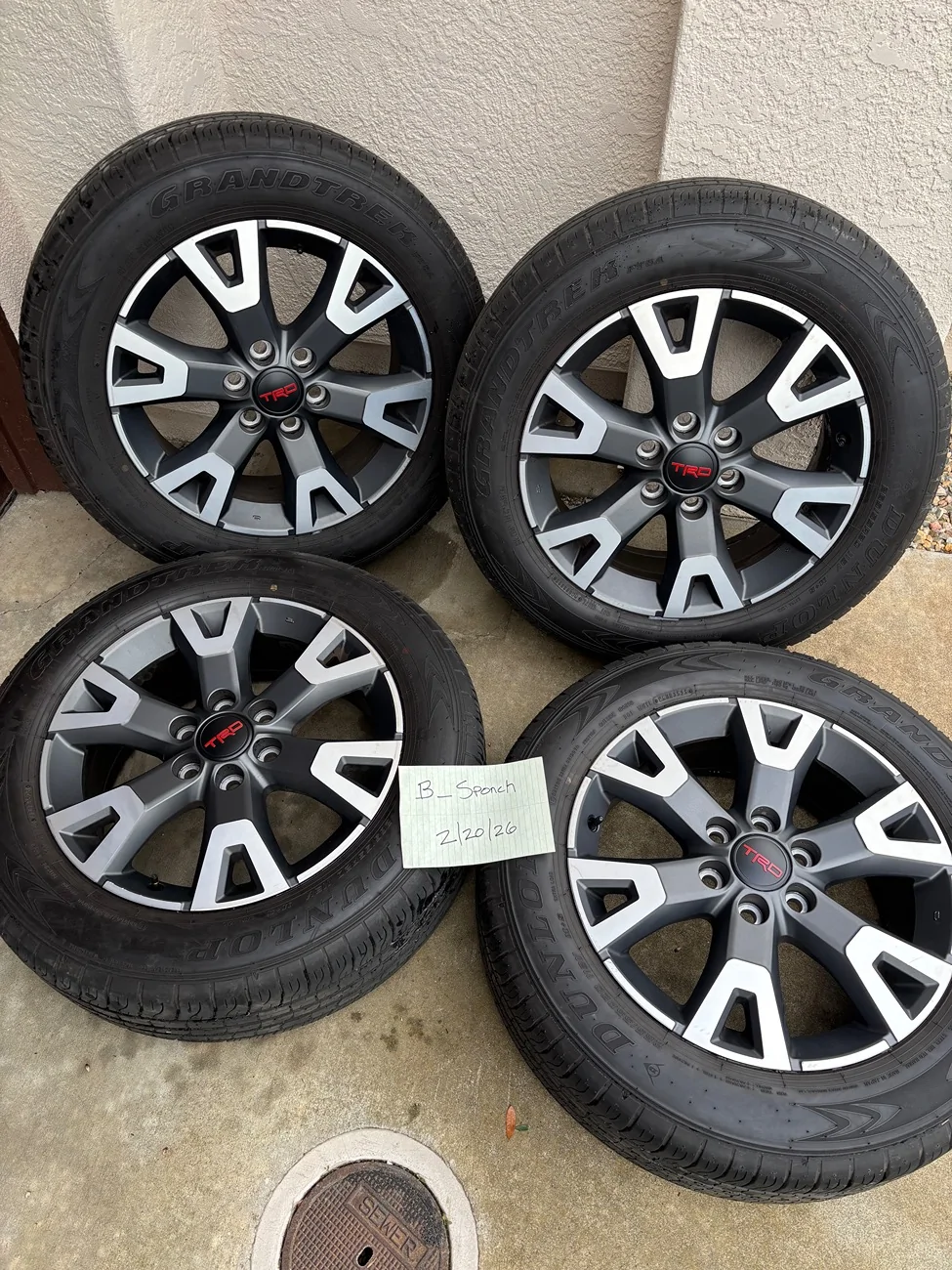 2025 4runner 6th gen Wheels/tires from 2025 Sport Prem. 2900 miles. $400. No tpms. IMG_6984