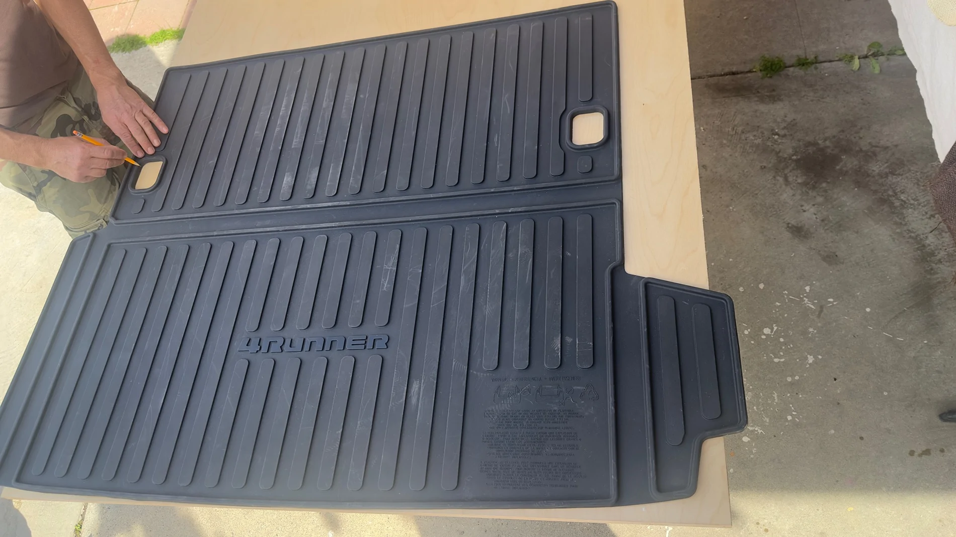 2025 4runner 6th gen Sleeping / Mattress Leveling Platform Build for 2026 4Runner Hybrid IMG_4083