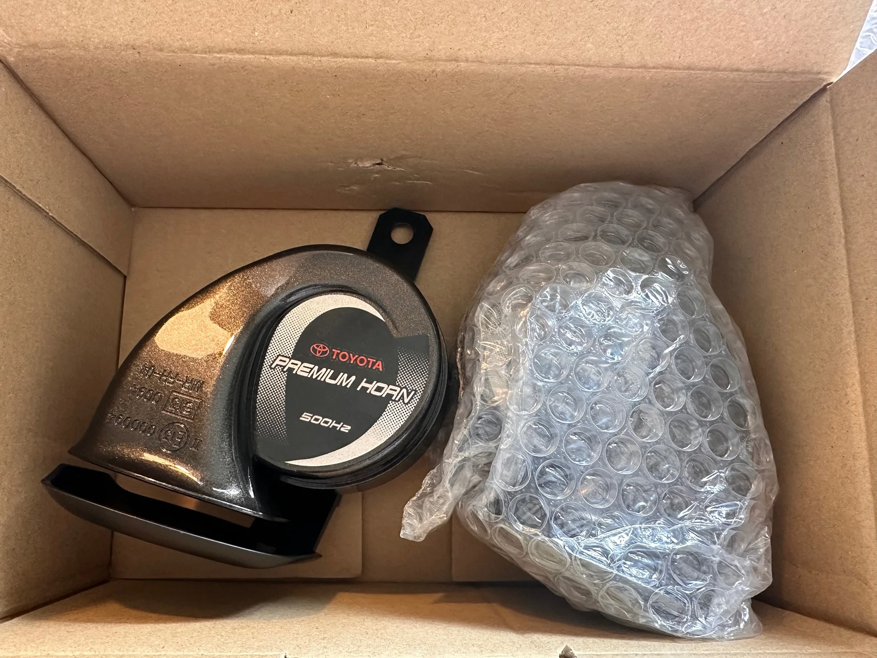 2025 4runner 6th gen Toyota "Premium Horn" install with before / after sound clip videos IMG_8239