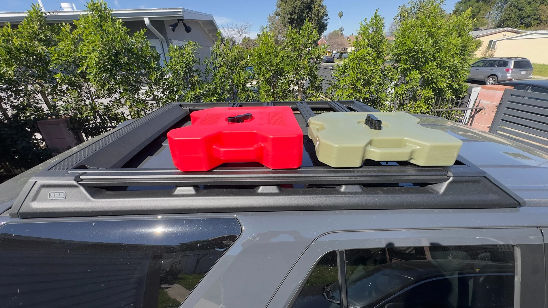 2025 4runner 6th gen Exterior MOLLE Panels compatible with stock Trailhunter Roof Rack IMG_4234