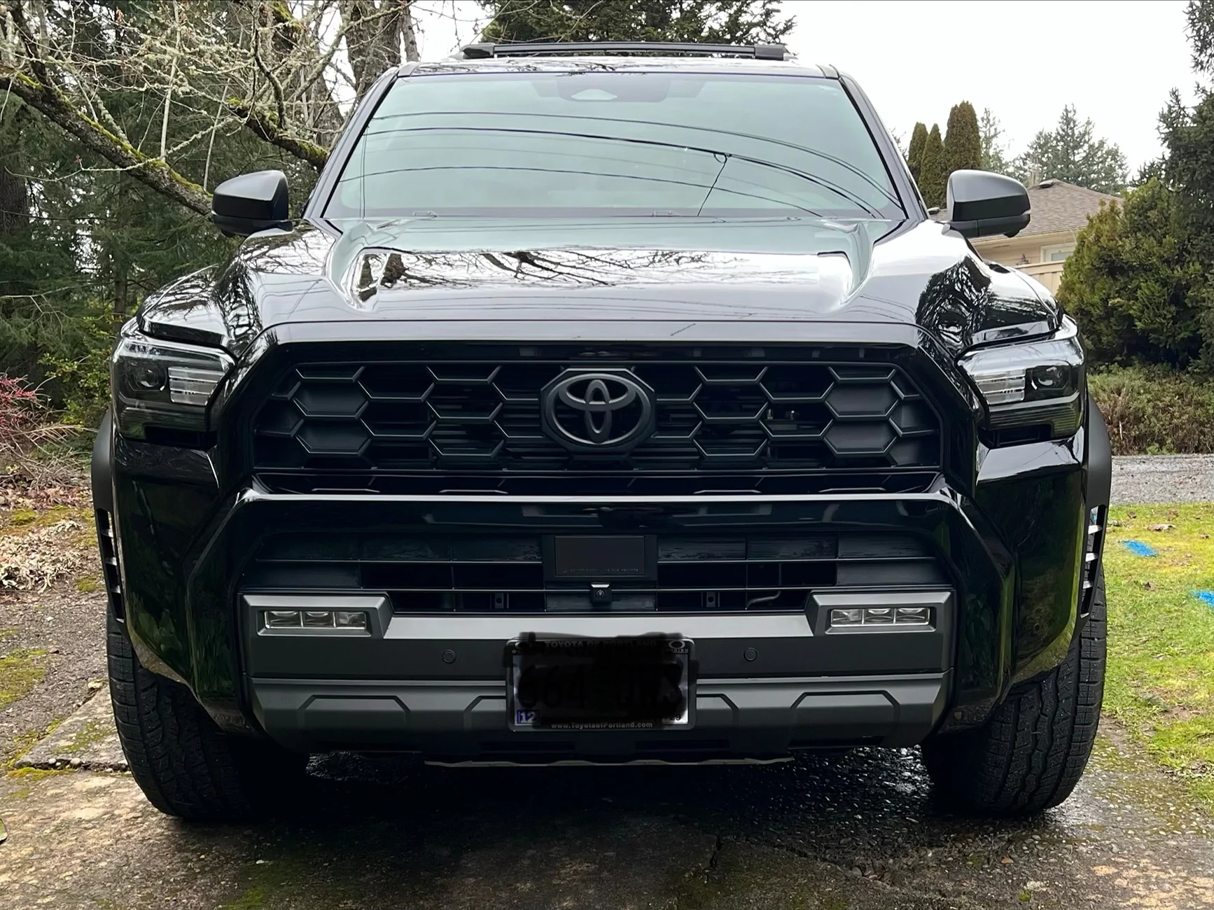 2025 2026 4runner 6th gen WTB: TRD Off-Road/Sport Top Grille IMG_9263