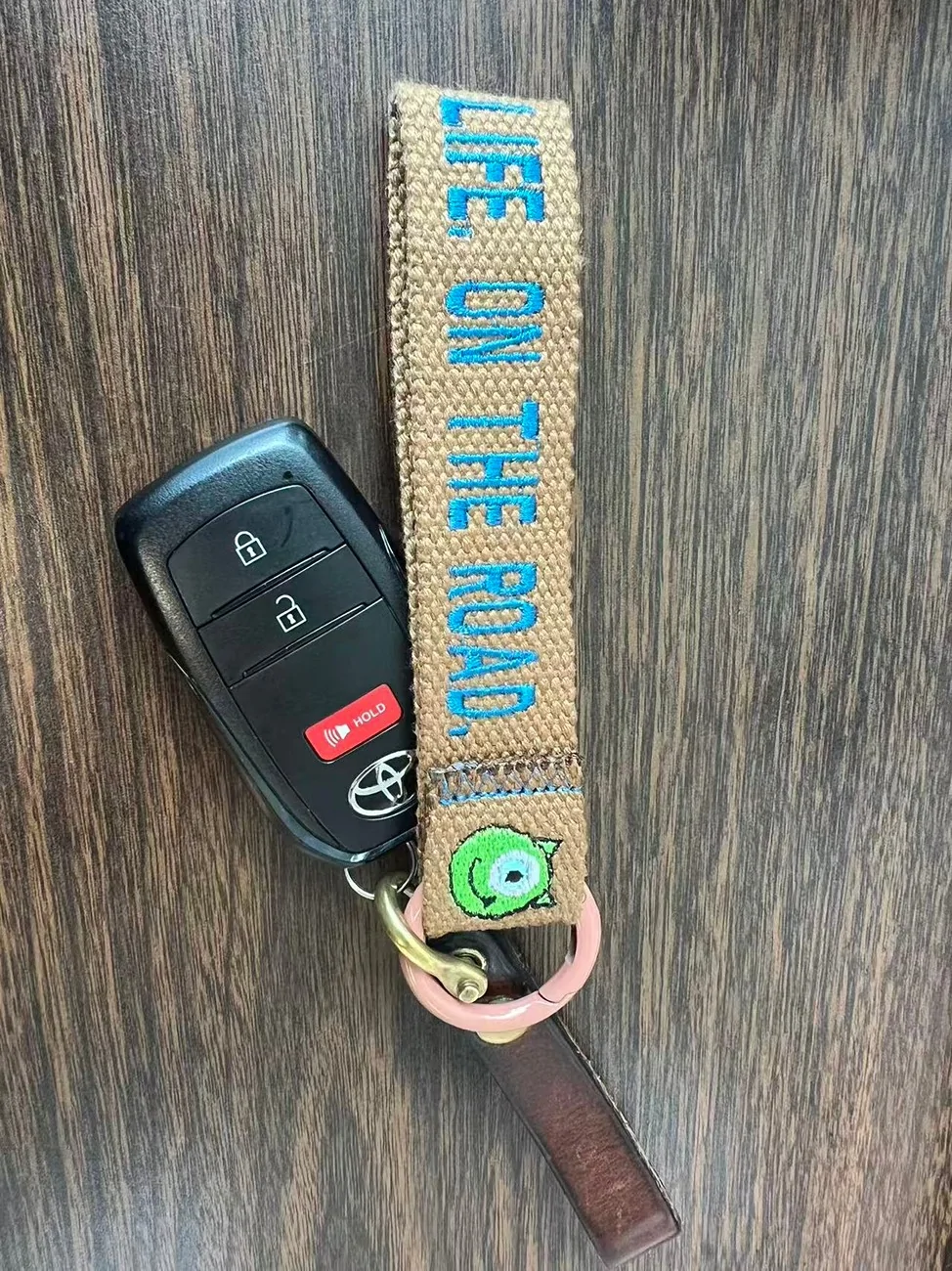 2025 4runner 6th gen I made a personalized 4Runner-themed keychain using an embroidery machine. 645fdb68a7f2047bedb05484dd5fc9c