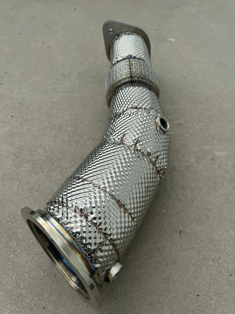 2025 4runner 6th gen OTT Downpipe for Hybrid 4Runner arrived 15005aec-42fe-49ac-89eb-df74daf578a1