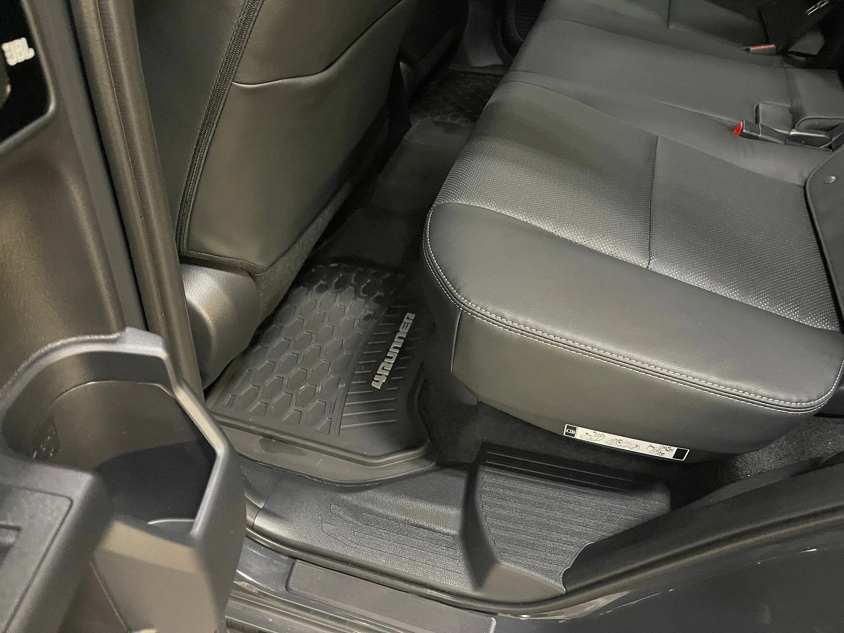 2025 4runner 6th gen Original 4Runner winter mats IMG_6696