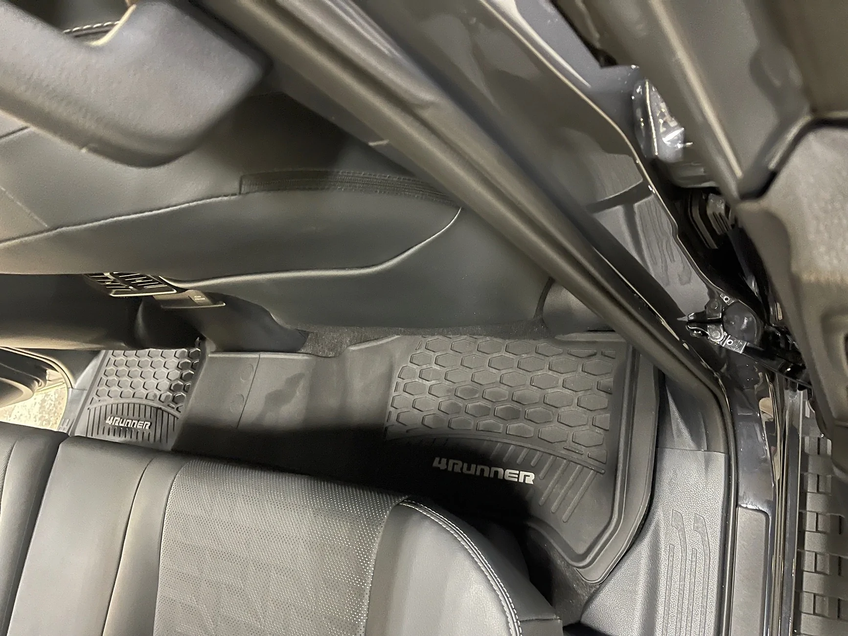 2025 4runner 6th gen Original 4Runner winter mats IMG_6697