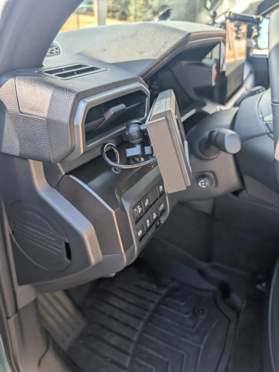 2025 4runner 6th gen ScanGauge 3 OBDII Vehicle Monitor - installed PXL_20260223_162443048.RAW-01.COVER