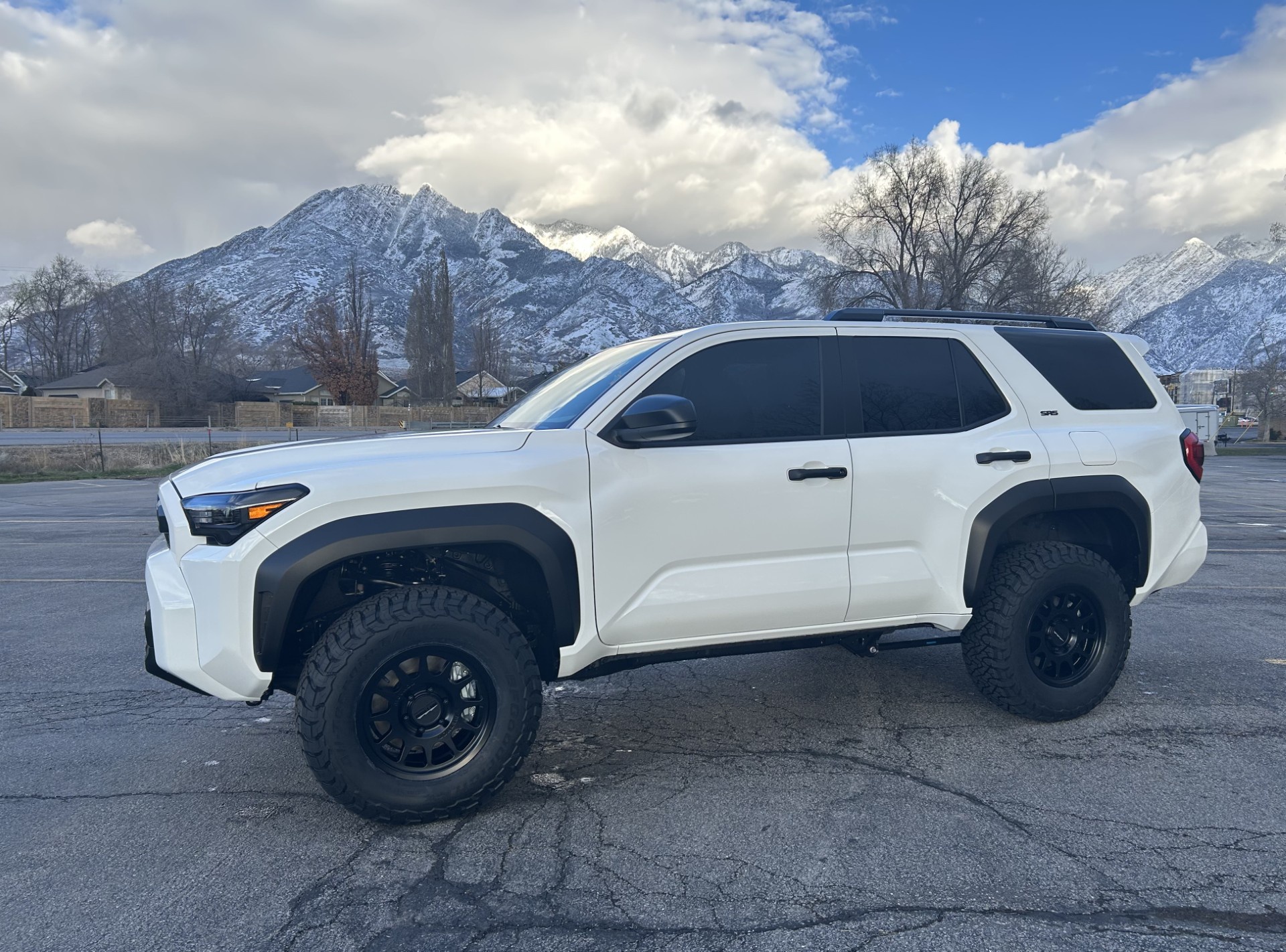 2025 4runner 6th gen Aftermarket Wheels, Bigger Tires, Lift Kits (Compilation) for 2025+ 4Runner 6th Gen -- Add Yours! UDKYlpz