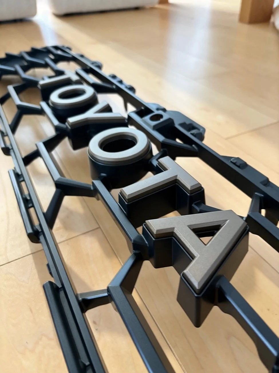 2025 4runner 6th gen $800 OBO: OEM Trailhunter Upper + Lower Grille (Matte Black / Bronze) IMG_2075