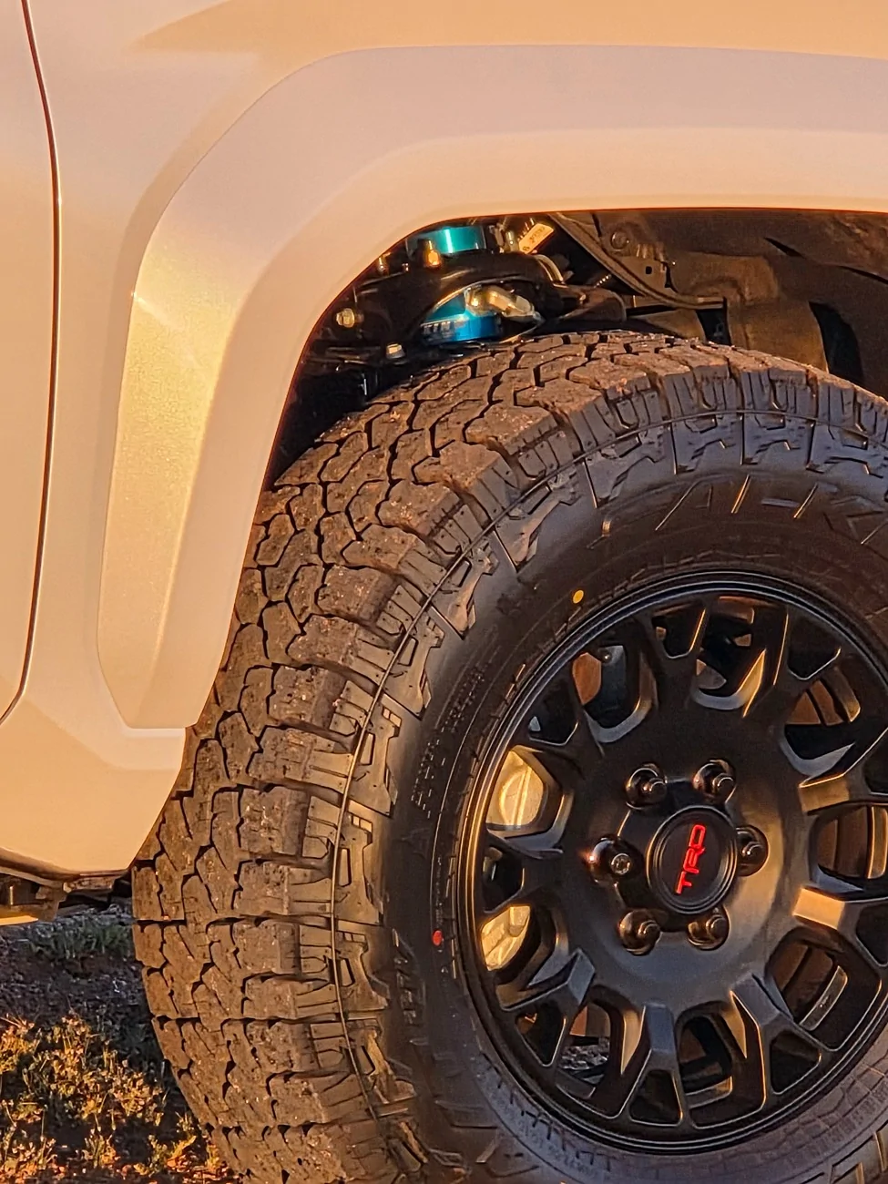 2025 4runner 6th gen Platinum...Pro? Build on King 2.5" shocks raised 3" front / 1" rear + TRD Pro Wheels + 285/70R18 AT4W 10194