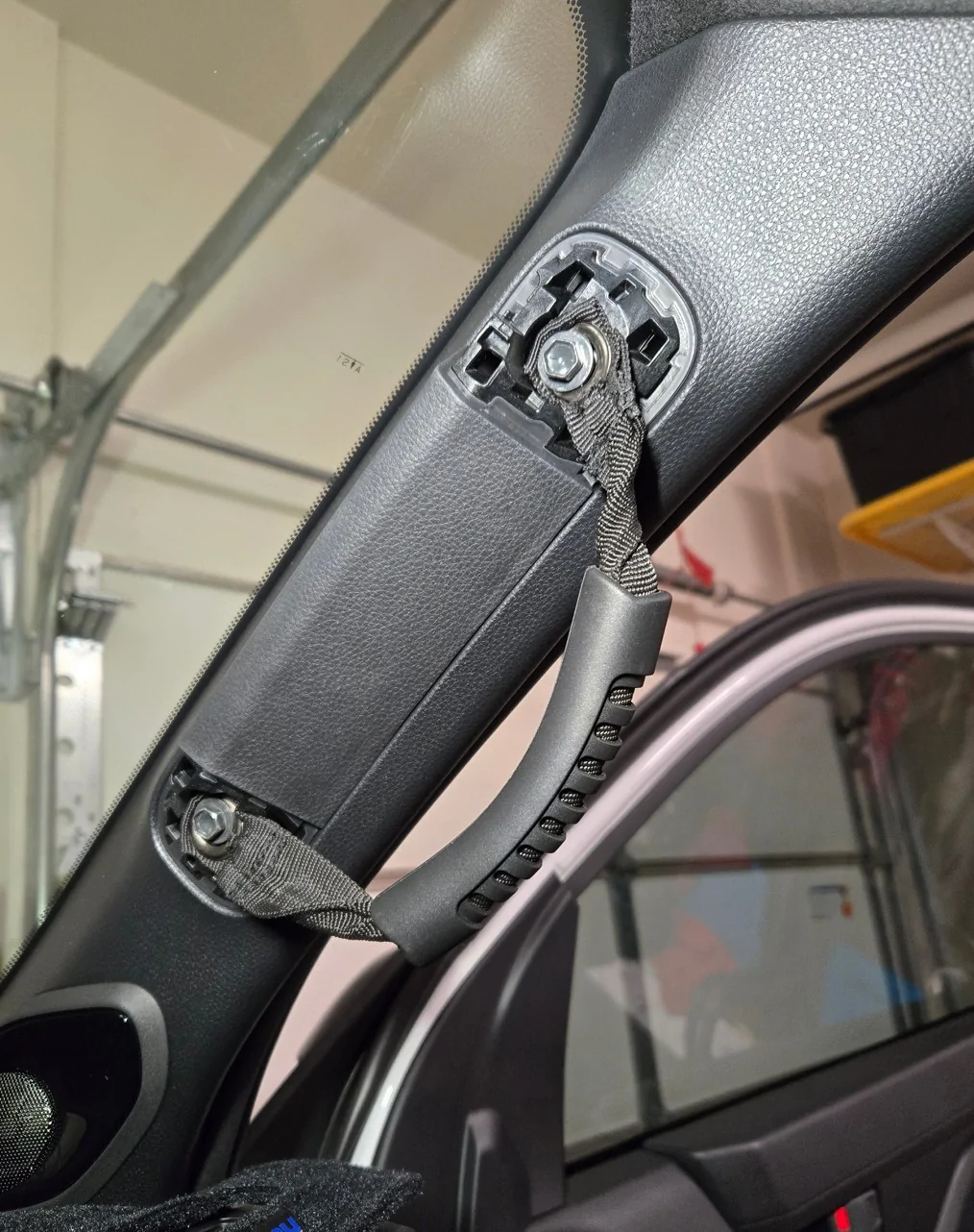 2025 4runner 6th gen Passenger Grab Handle mod Passenger Grab Handle 2