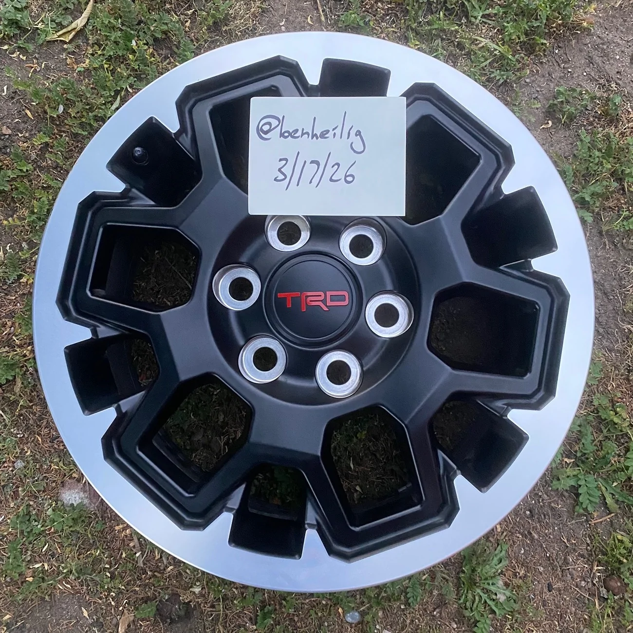 2025 4runner 6th gen 18" TRD Offroad wheels, set of 4, only used 100 miles trd or wheel