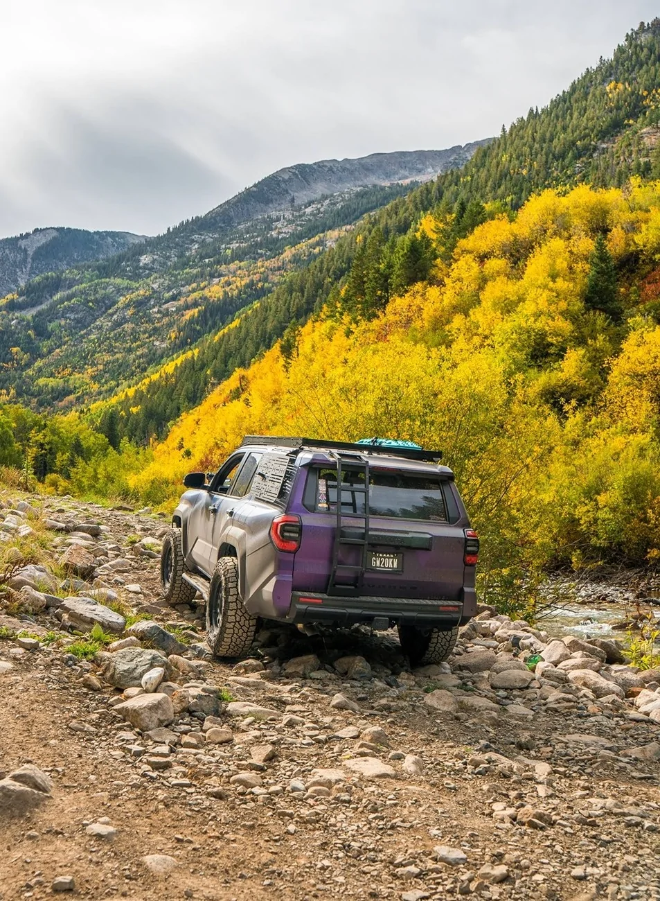 2025 4runner 6th gen OME Old Man Emu MT64 lift kit (3" front / 2" rear lift) on purple 4Runner TRD ORP build 600313019_1952997221925758_8885112051066882117_n