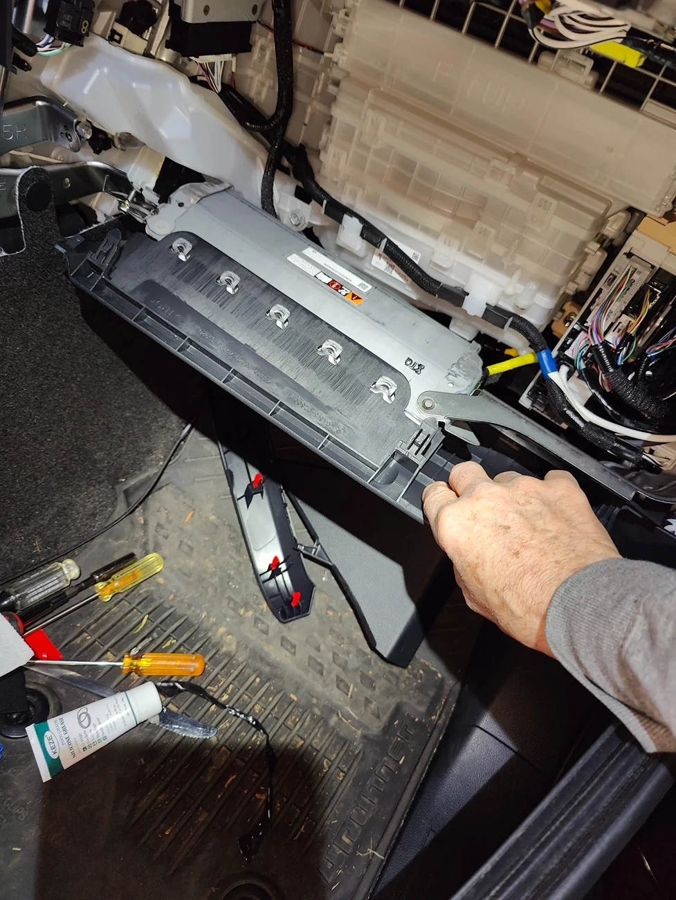 2025 4runner 6th gen 2025 4runner glove box removal IMG20260303205832