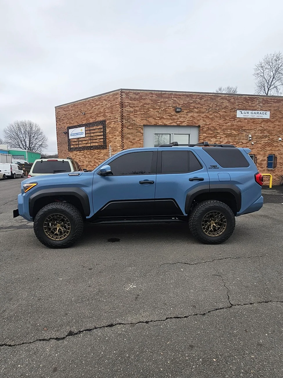 2025 2026 4runner 6th gen Heritage Blue w/ Bronze Wheels - photos? 20260306_160211