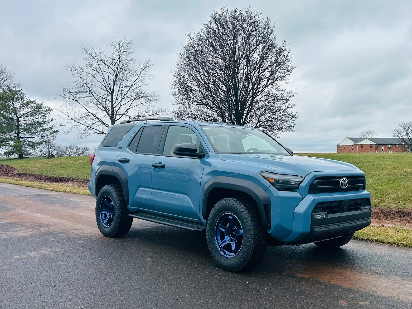 2025 4runner 6th gen Magnesium Blue ORT Forged wheels on Heritage Blue IMG_7789