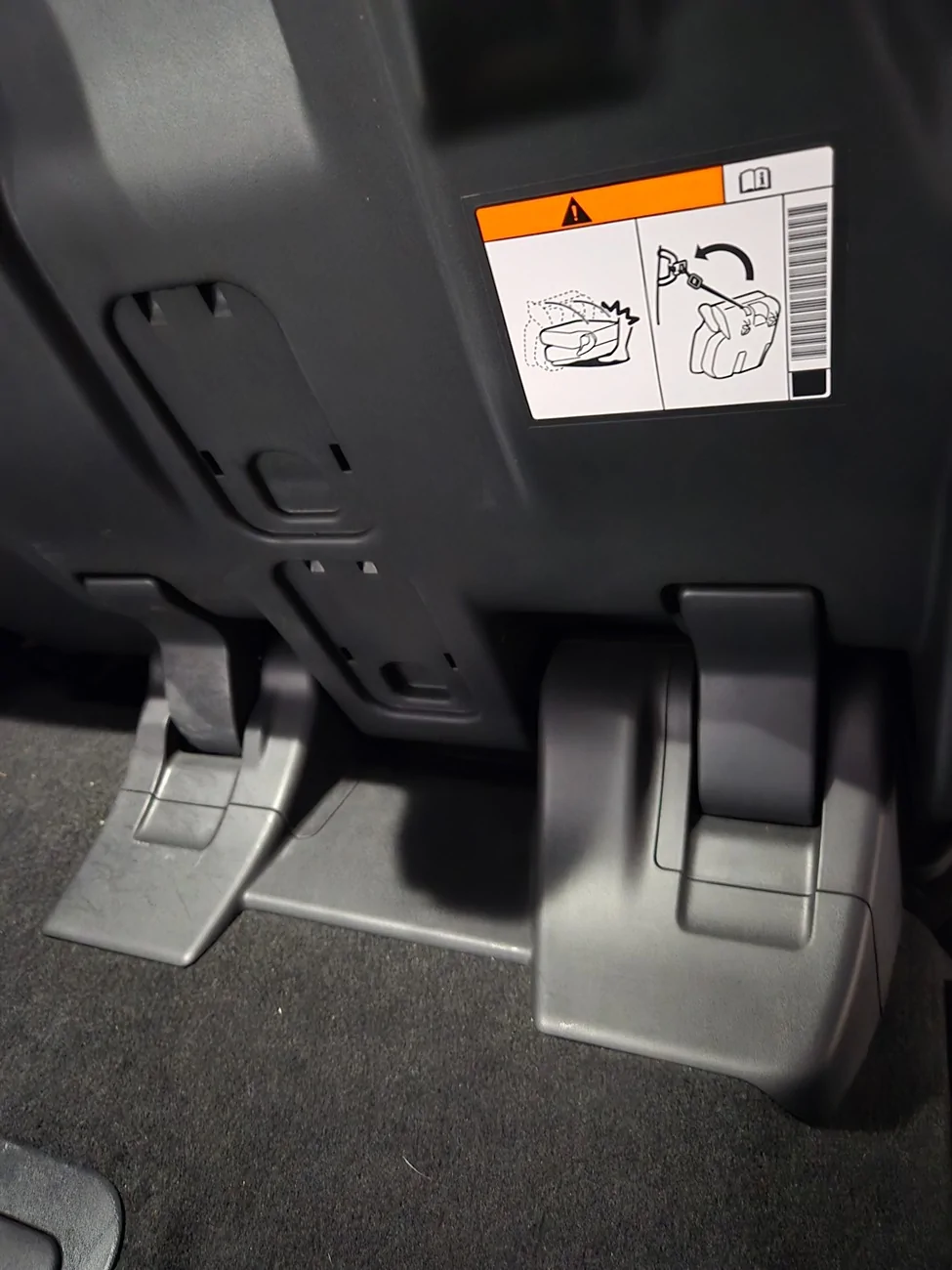 2025 4runner 6th gen Caps underneath rear seats 20260327_100424