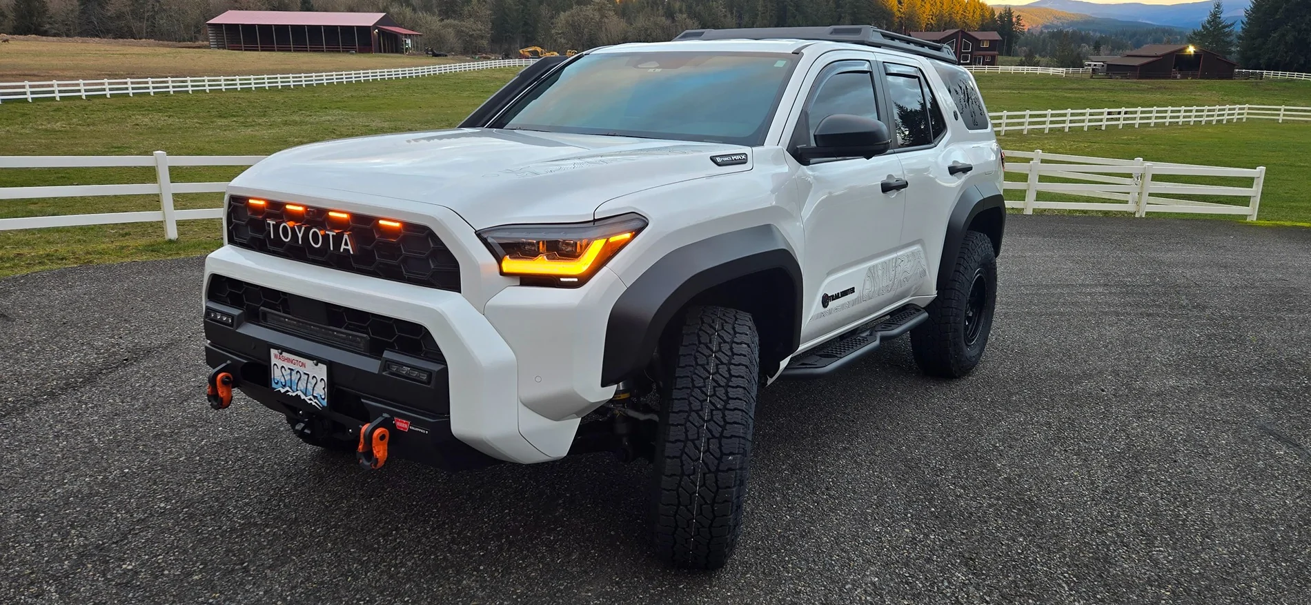 2025 4runner 6th gen DV8 Offroad Side Steps installed on Trailhunter 20260226_173744