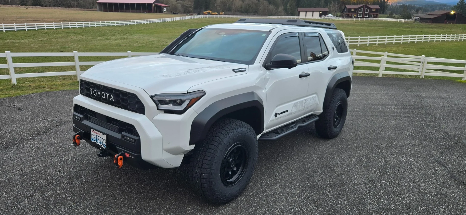 2025 4runner 6th gen DV8 Offroad Side Steps installed on Trailhunter 20260226_173819