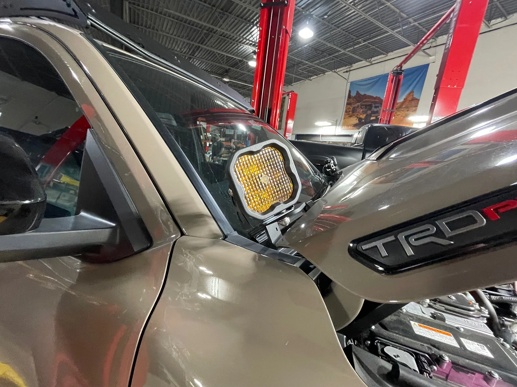 2025 4runner 6th gen Ditch Lights, Rock Sliders, Roof Rack, Chase Lights, Switch Panel and More Installed IMG_0713