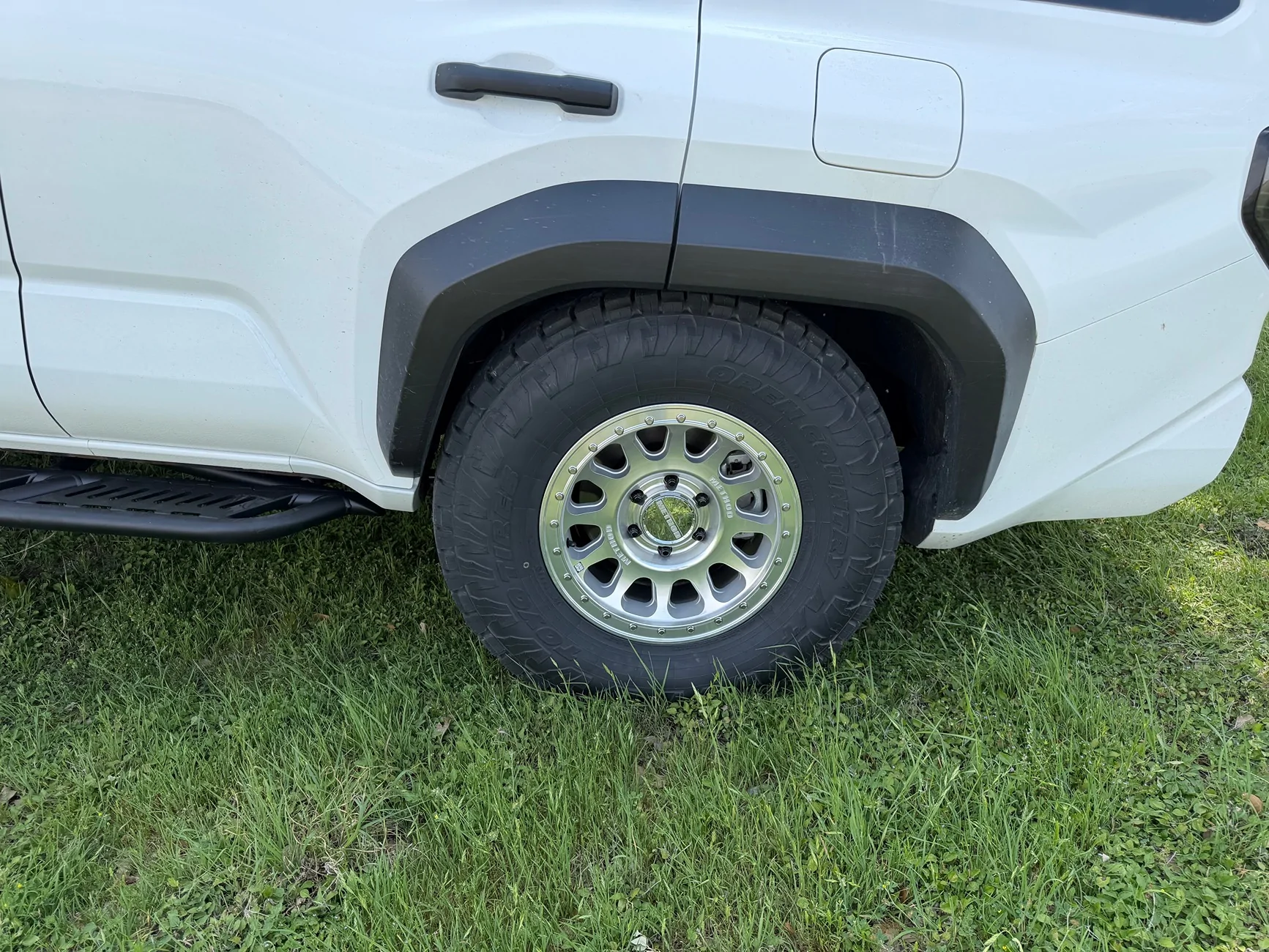 2025 4runner 6th gen 2026 Ice Cap TH Updates: Westcott Preload Collar Kit + Sliders, Toyo AT3 C 285/75/17, Method 709 HD 17” + 25, ADD Stealth Center Mount + Warn EVO 12S. IMG_0103