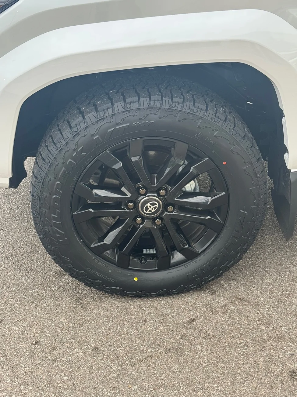 2025 4runner 6th gen New skins on the Platinum! Falken WildPeak AT4W in 275/60r20 IMG_2337